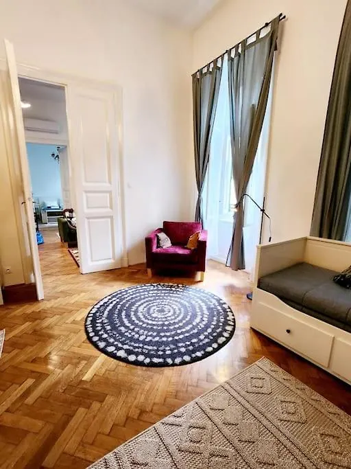 Travelers Award Winning Place In The Heart Of Budapest Apartment Kamilla 0*,  Hongrie