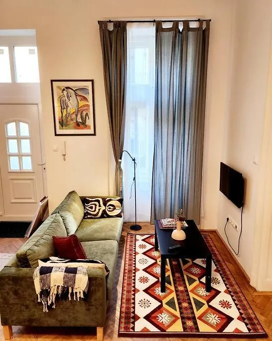 Travelers Award Winning Place In The Heart Of Budapest Apartment Kamilla Hongrie